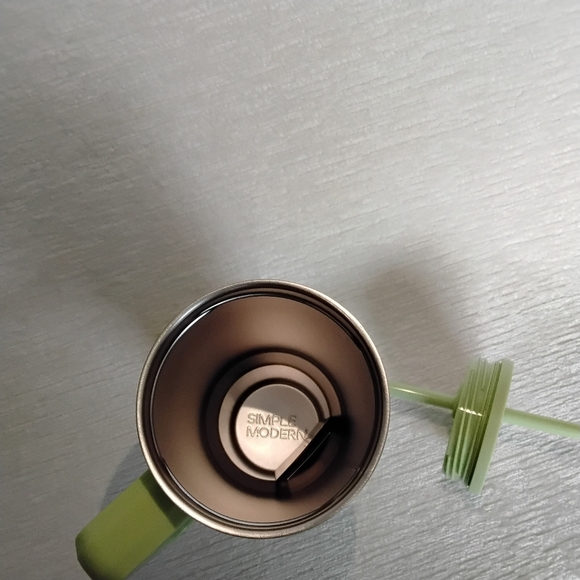 TheTrek Simple Modern 40 Oz Straw Tumbler with Handle Green Variation - Picture 12 of 12